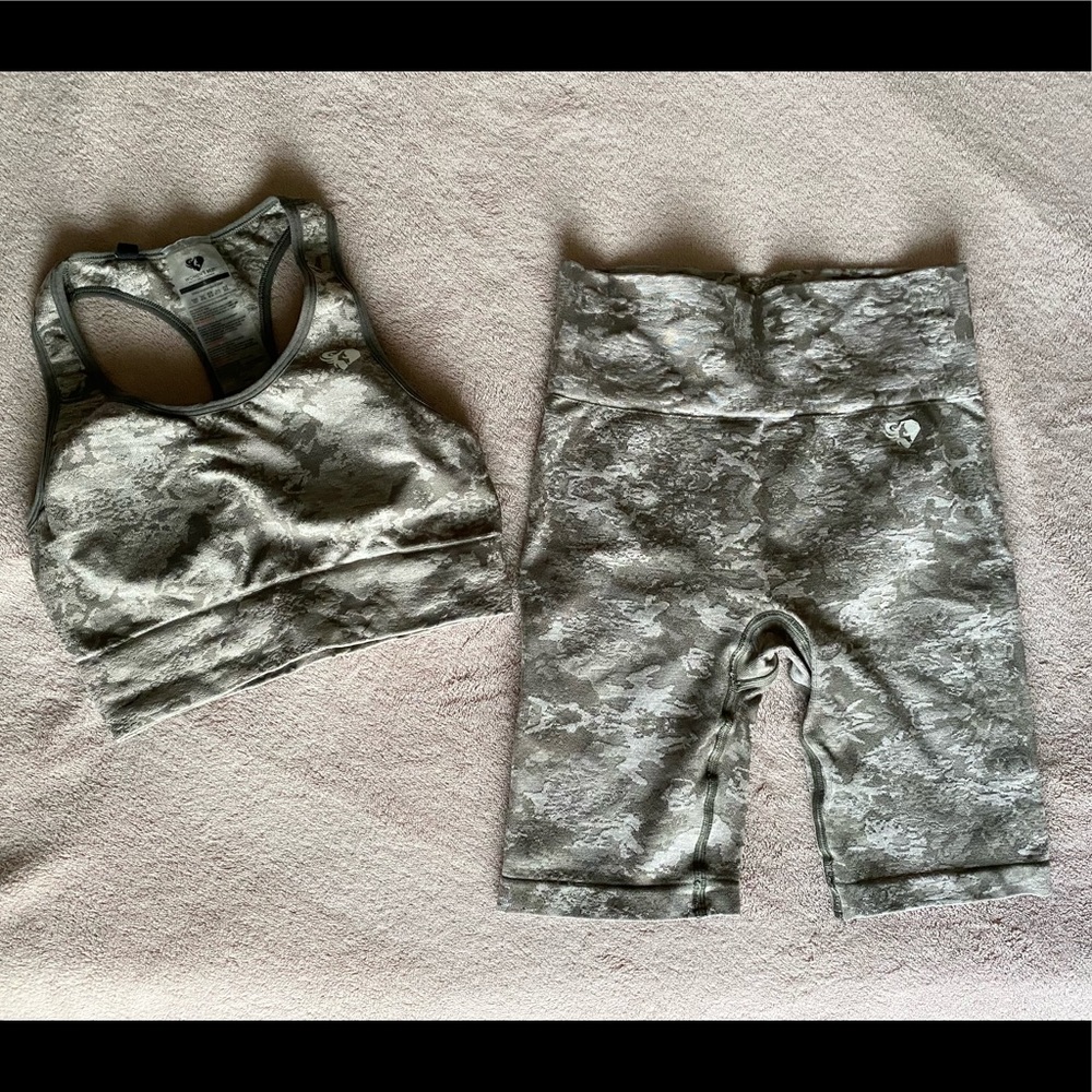 Womens Best Camo Fit